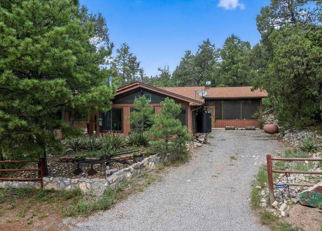 Property at 4 Scott Ct, Tijeras, NM 87059, 3 beds, 2 baths