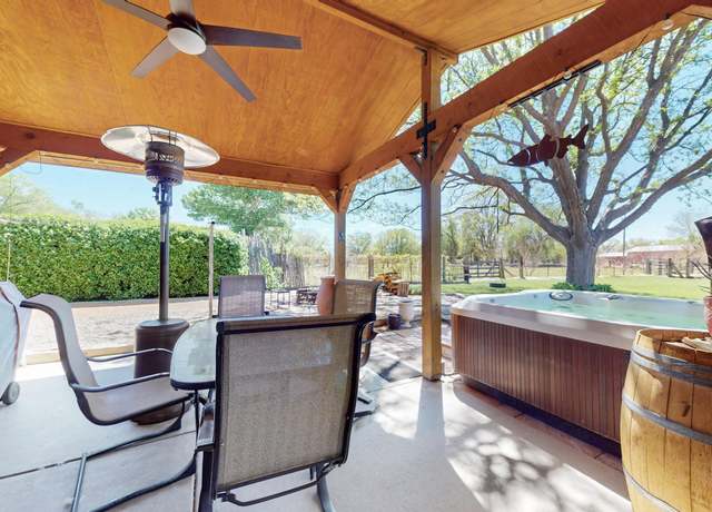 Property at 38 Elias Rd, Los Lunas, NM 87031, 4 beds, 2.5 baths