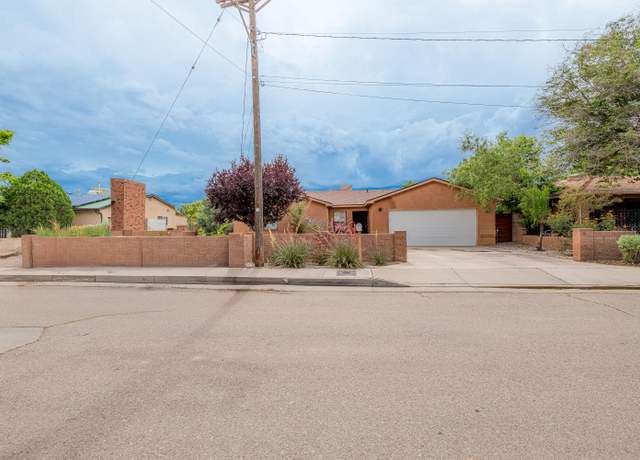 Property at 325 46th St NW, Albuquerque, NM 87105, 3 beds, 2 baths