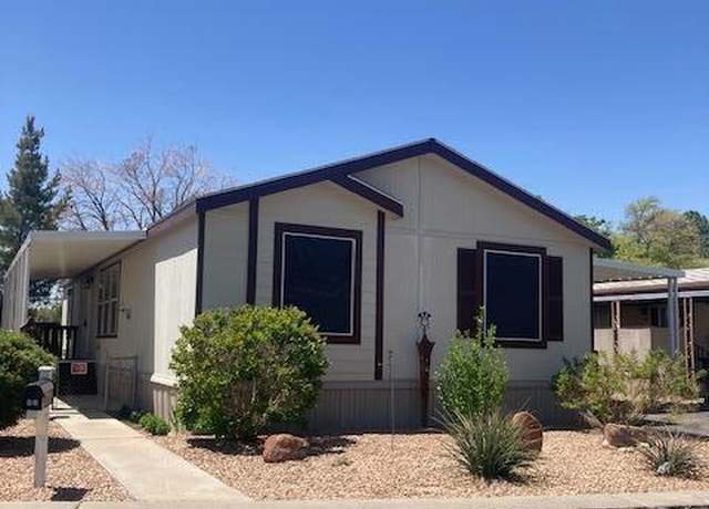 Property at 581 Doe Ln SE, Albuquerque, NM 87123, 3 beds, 2 baths