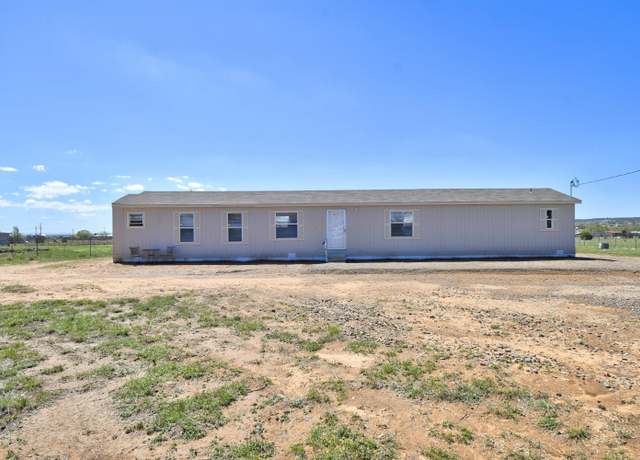 Property at 16 Homestead Rd, Edgewood, NM 87015, 3 beds, 2 baths