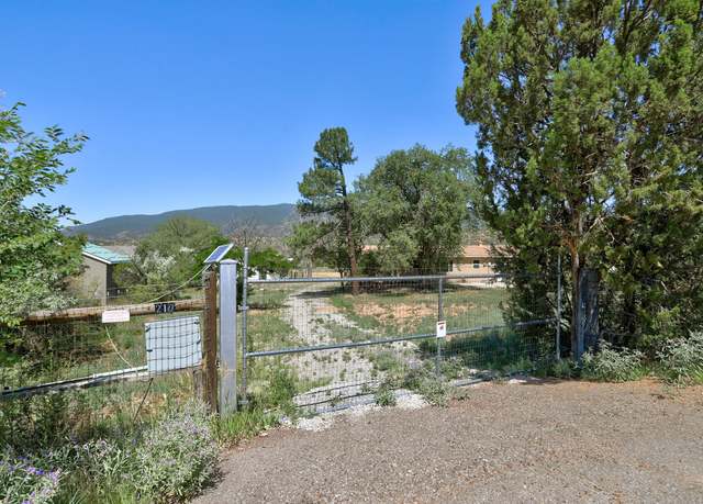 Property at 210 Rincon Loop Rd, Tijeras, NM 87059, 2 beds, 1 bath