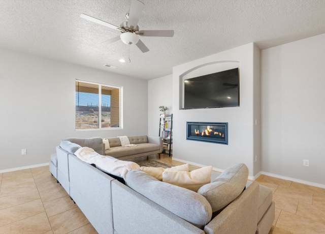 Property at 3217 Vatapa Rd NE, Rio Rancho, NM 87144, 4 beds, 2.5 baths