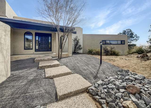Property at 35 Sandia Heights Dr NE, Albuquerque, NM 87122, 3 beds, 2 baths