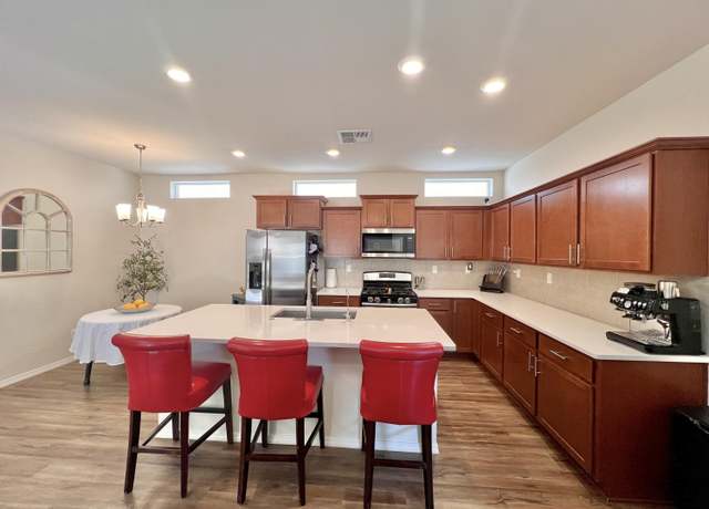 Property at 1630 Tierra Alta Ct NW, Los Lunas, NM 87031, 3 beds, 2.5 baths