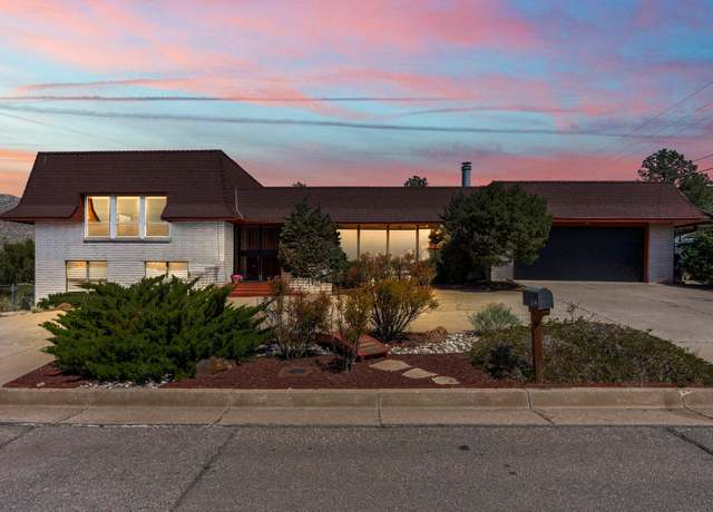 Property at 802 Maverick Trl SE, Albuquerque, NM 87123, 4 beds, 2.5 baths