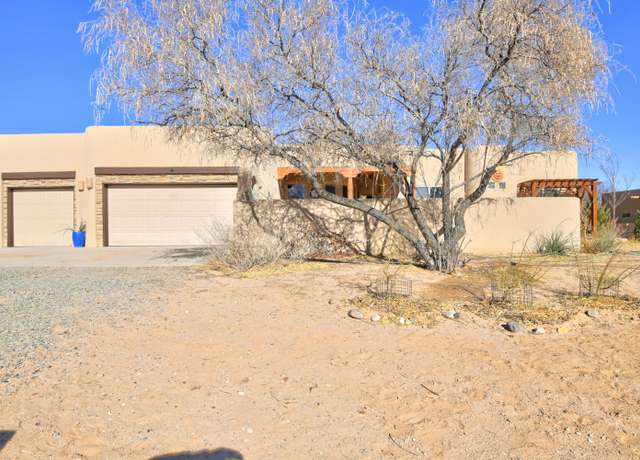 Property at 5713 Rio Oso Rd NE, Rio Rancho, NM 87144, 5 beds, 4 baths