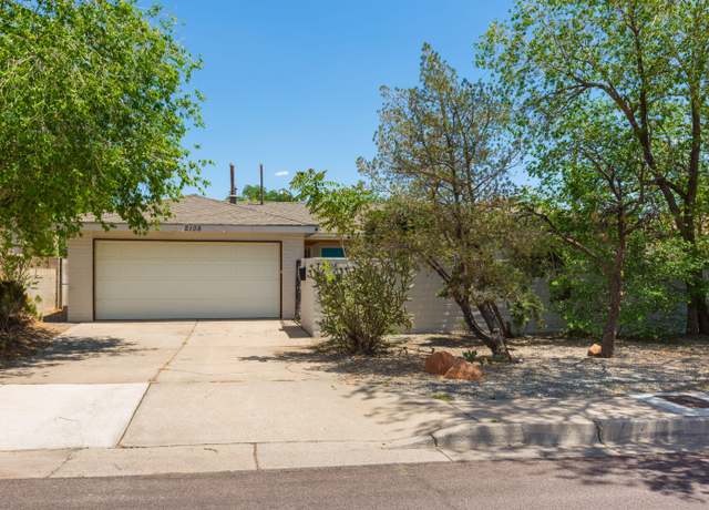 Property at 2108 Espanola St NE, Albuquerque, NM 87110, 3 beds, 2 baths