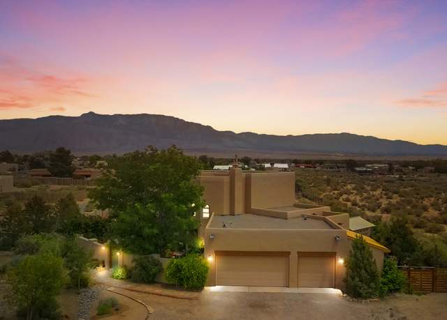 Property at 651 Calle De Blas, Corrales, NM 87048, 4 beds, 2.5 baths