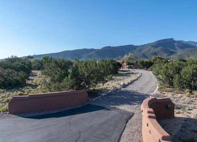 Property at 10 Puesta Del Sol, Placitas, NM 87043, 4 beds, 2.5 baths