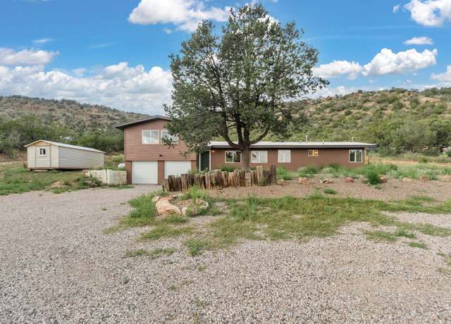 Property at 145 Rincon Loop Rd, Tijeras, NM 87059, 4 beds, 2 baths