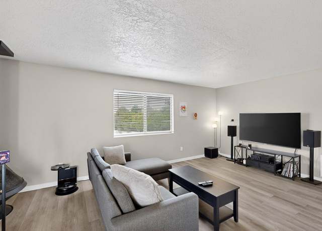 Property at 8333 Comanche Rd NE Unit 16-D, Albuquerque, NM 87110, 2 beds, 1 bath