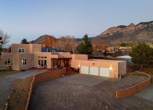 Property at 11211 Oakland Ave NE, Albuquerque, NM 87122, 3 beds, 3 baths