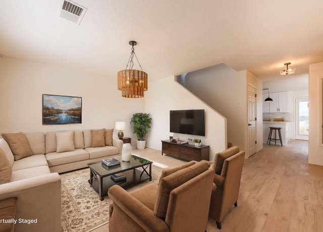 Property at 812 9th St NE, Rio Rancho, NM 87124, 4 beds, 2.5 baths