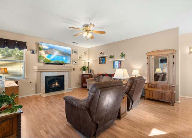Property at 4448 Rancho Centro NW, Albuquerque, NM 87120, 4 beds, 3 baths