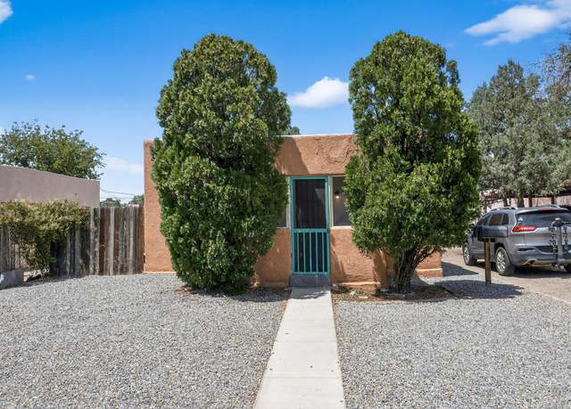 Property at 2117 Lead Ave SE, Albuquerque, NM 87106, 1 bed, 1 bath