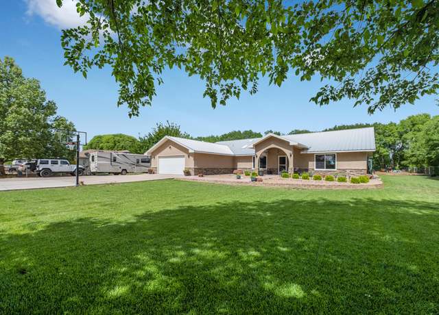 Property at 11 Camino De Flores, Peralta, NM 87042, 4 beds, 2 baths