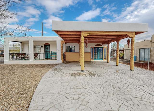 Property at 723 Aspen Ave NW, Albuquerque, NM 87102, 3 beds, 2 baths