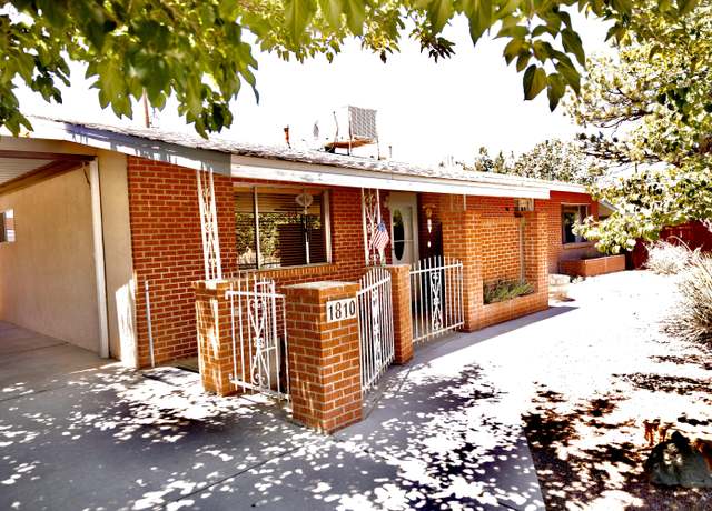 Property at 1810 Miller Cir NW, Albuquerque, NM 87107, 3 beds, 2 baths
