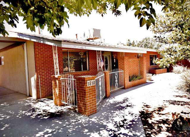 Property at 1810 Miller Cir NW, Albuquerque, NM 87107, 3 beds, 2 baths