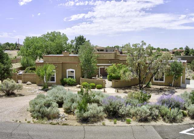 Property at 8300 San Diego Ave NE, Albuquerque, NM 87122, 4 beds, 3 baths
