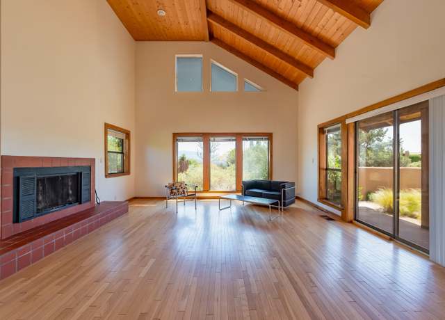 Property at 3121 Grande Vista Pl NW, Albuquerque, NM 87120, 3 beds, 2 baths