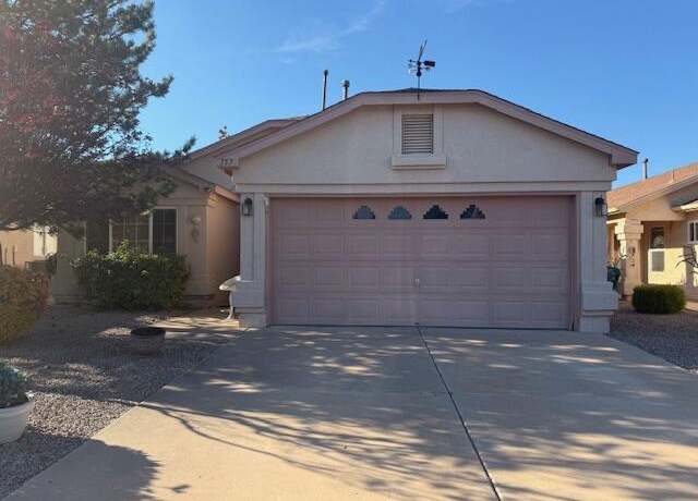 Property at 757 Valley Meadows Dr, Rio Rancho, NM 87144, 3 beds, 2 baths