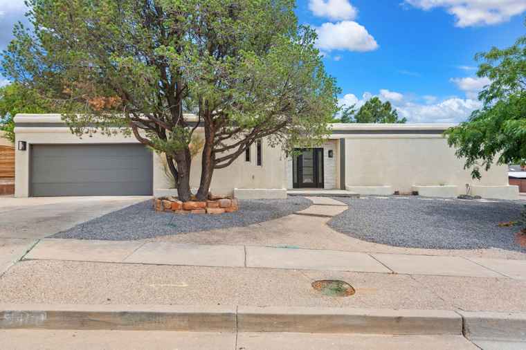 Photo of 9400 Admiral Lowell Ave NE Albuquerque, NM 87111