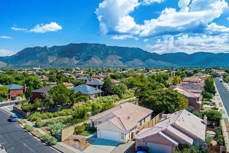 Photo of 7136 Toulon Dr NE Albuquerque, NM 87122