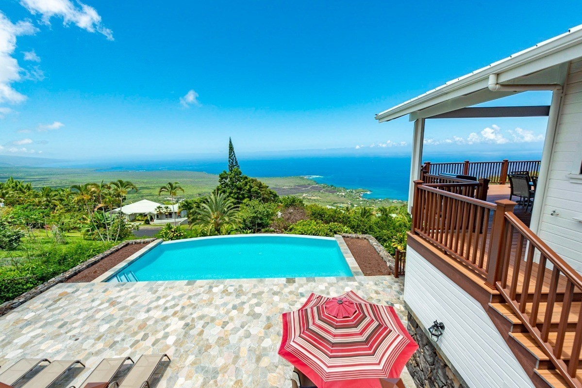 82-5984 Wakida Dr, Captain Cook, HI 96704 | Redfin