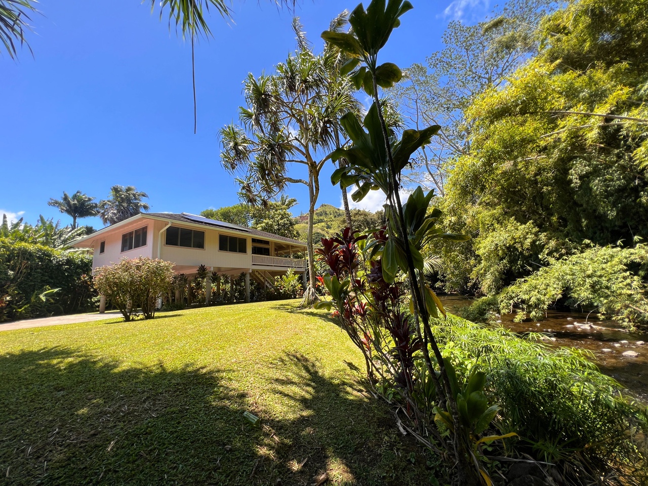 5-6691 Kuhio Hwy, Hanalei, HI 96714 | For Sale ($1,999,500