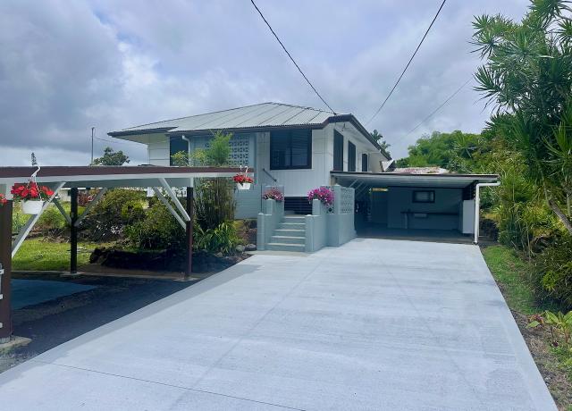 Property at 44 Akekeke St, Hilo, HI 96720, 3 beds, 2 baths
