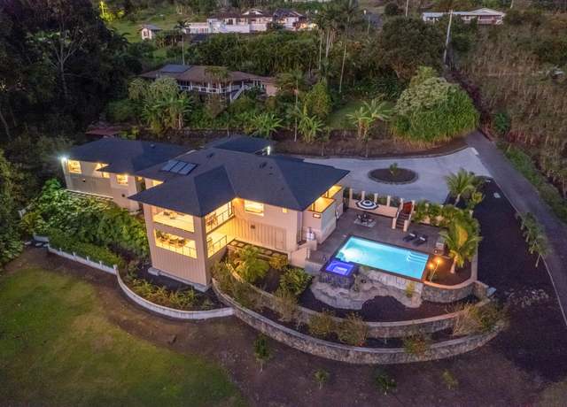 Property at 75-2620 Keopu Lani Rd, Holualoa, HI 96725, 7 beds, 6 baths