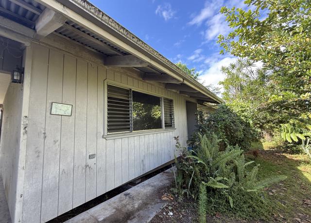 Property at 52 Wawai Loop, Hilo, HI 96720, 3 beds, 2.5 baths
