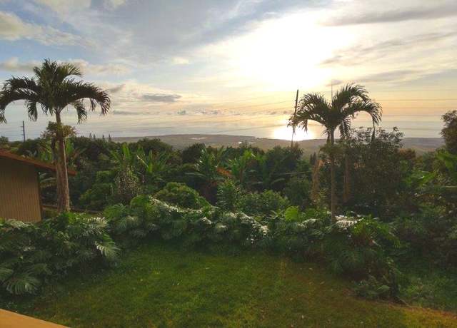 Property at 73-4692 Old Mamalahoa Hwy, Kailua-kona, HI 96740, 3 beds, 2 baths