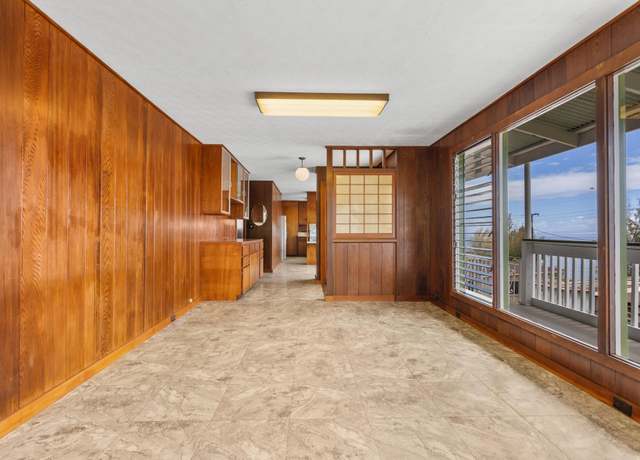 Property at 744-A Wainaku St Unit 2 units, Hilo, HI 96720, 5 beds, 3 baths