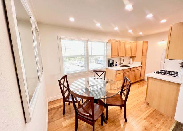 Property at 74-5618 Palani Rd Unit M6, Kailua-kona, HI 96740, 1 bed, 1 bath
