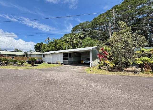 Property at 105 Lahaina St, Hilo, HI 96720, 3 beds, 2 baths