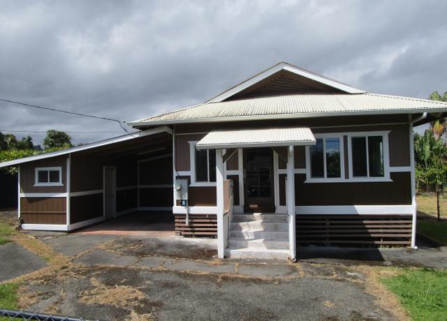 Property at 2114 Kaumana Dr, Hilo, HI 96720, 4 beds, 3 baths