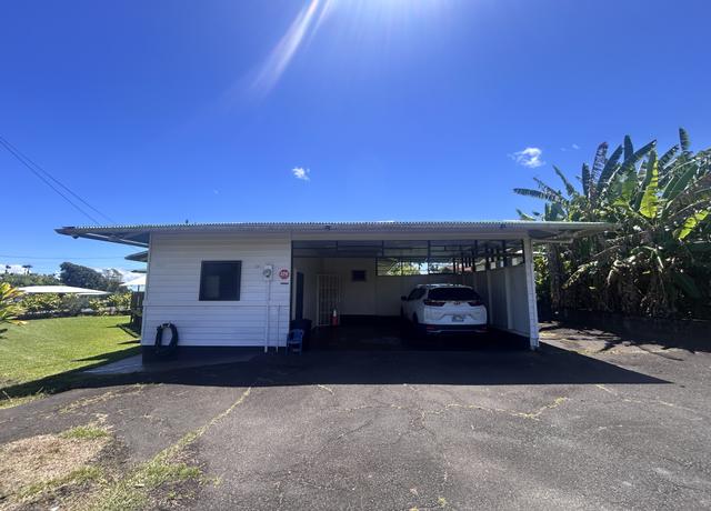 Property at 143 Punahele St, Hilo, HI 96720, 3 beds, 2 baths