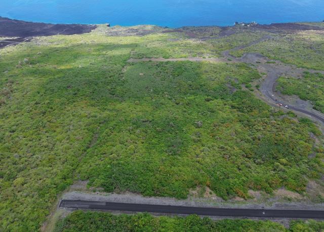 Property at 87-3120 Kealii Pl, Captain Cook, HI 96704