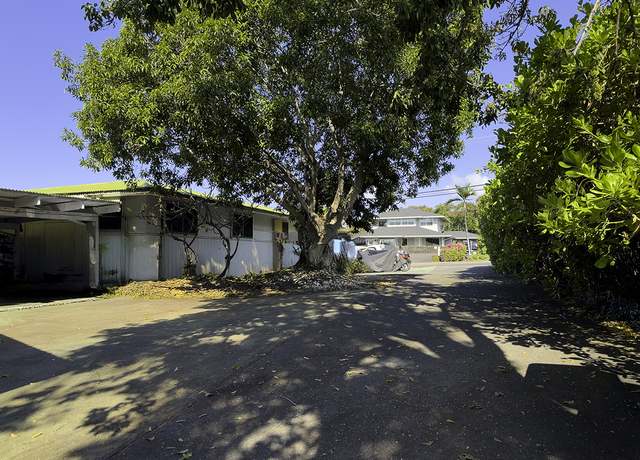 Property at 75-156 Lunapule Rd, Kailua-kona, HI 96740, 4 beds, 4 baths