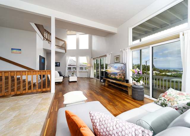Property at 420 Huali Pl, Hilo, HI 96720, 4 beds, 2.5 baths