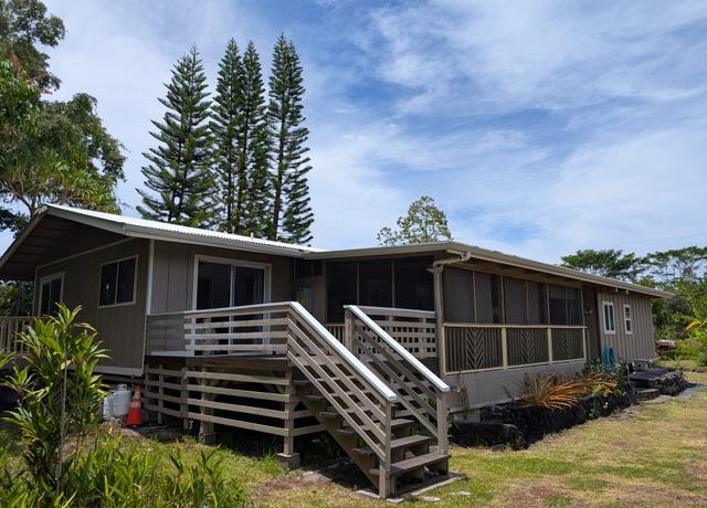 Property at 15-1038 Kukane Rd, Keaau, HI 96749, 2 beds, 2 baths