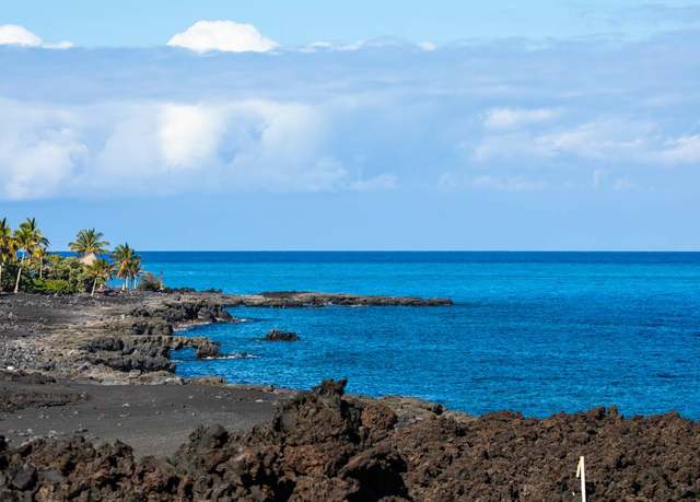 Property at 72-111 Pahinahina Pl, Kailua-kona, HI 96740