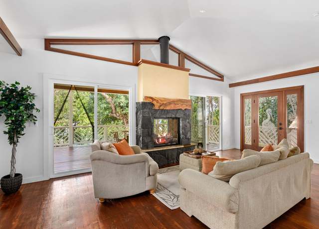 Property at 77-6105 Mamalahoa Hwy, Holualoa, HI 96725, 2 beds, 1.5 baths