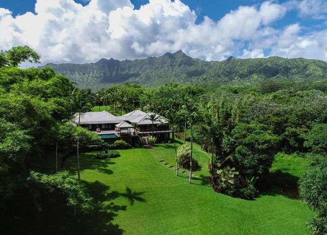 Property at 5880 Kahiliholo Rd, Kilauea, HI 96754, 4 beds, 3.5 baths
