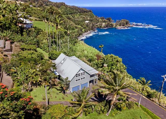 Property at 36-2333 Old Mamalahoa Hwy, Laupahoehoe, HI 96764, 2 beds, 2 baths