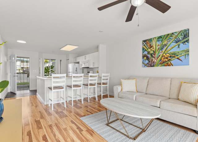 Property at 75-6081 Alii Dr Unit V106, Kailua-kona, HI 96740, 3 beds, 2 baths