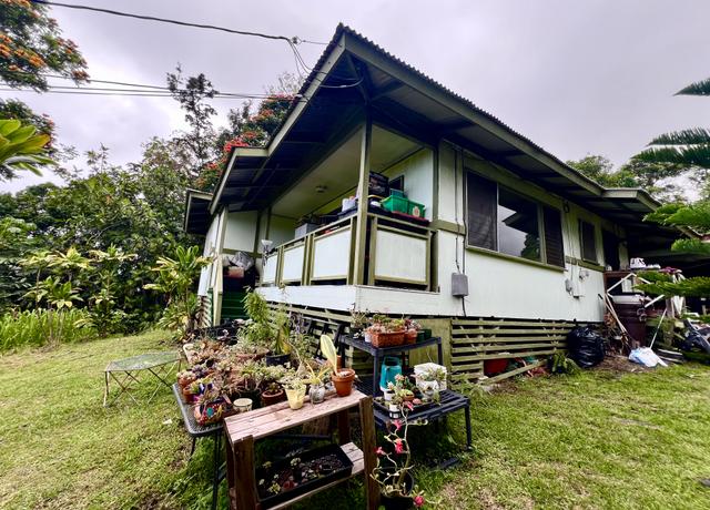 Property at 83-5532 Middle Keei Rd, Captain Cook, HI 96704, 3 beds, 1.5 baths